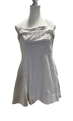 Mi Ami White Dress Size Large Neck Tie