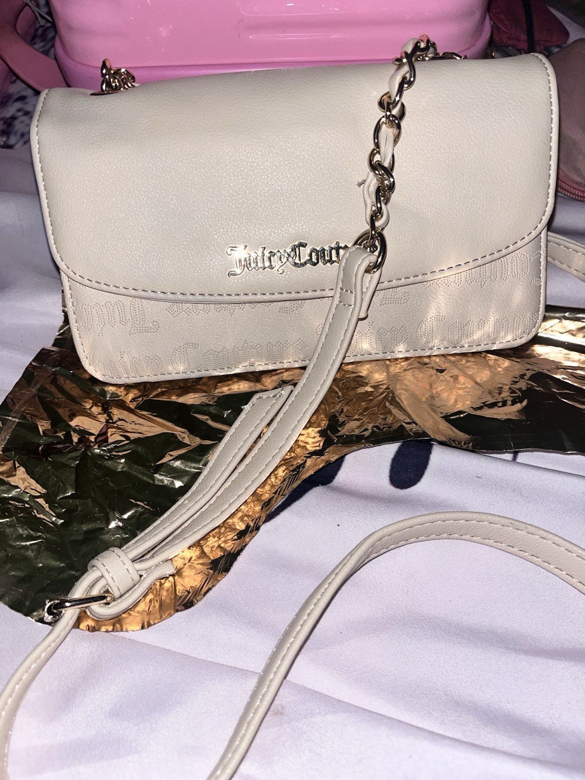 Juicy Couture White Logo Crossbody Bag Gold Chain Strap Charm Magnetic