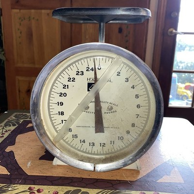 Vintage Hanson Utility Scale - Model 4000 Capacity 25 Pounds U.S.A Made Farm