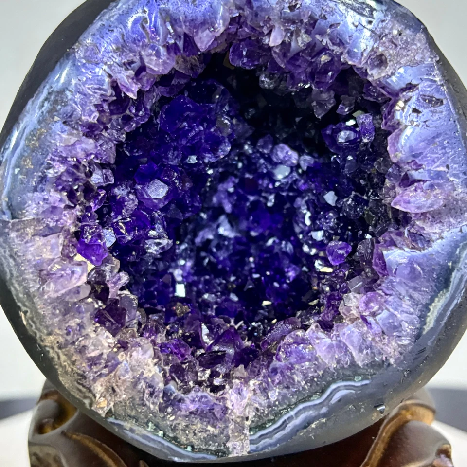 3.9LB Natural uruguay amethyst geode quartz money bag crystal +stand - Image 2 of 4