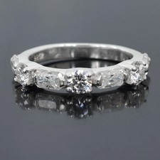 Very Elegant 1.80 Ct Certified Stunning White Diamond Band Ring in Silver Band