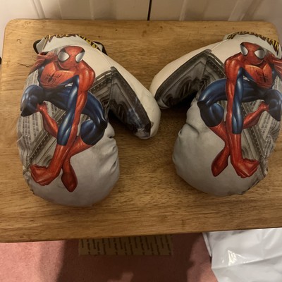 2005 Marvel Spider-Man Kids Boxing Gloves.