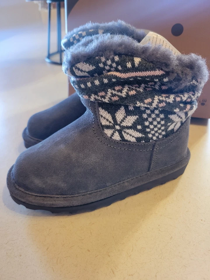 Bota Bearpaw Virginia para niña pequeña Foto 3 de 4