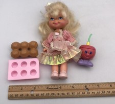 CHERRY MERRY MUFFIN Cherry Friend Muffin Pan Comb Hat 1988 Lot Vintage Mattel
