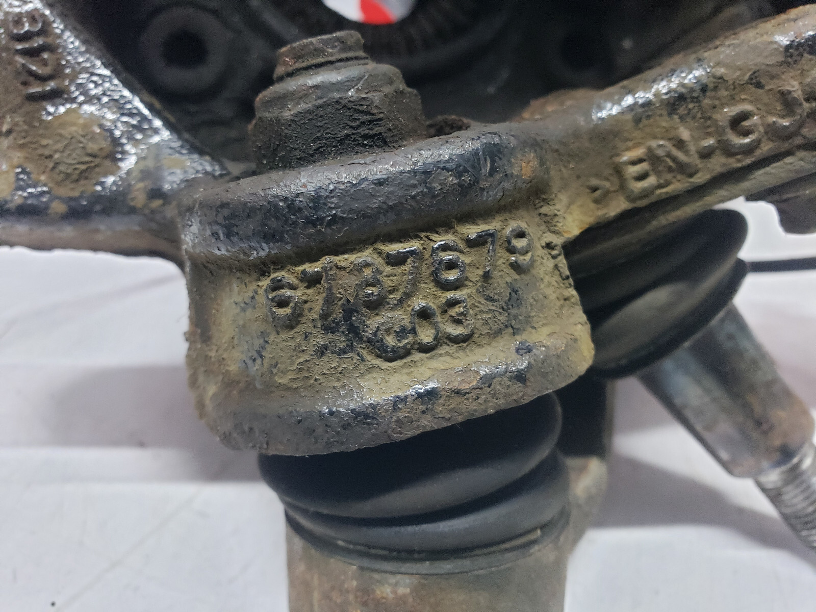 BMW F25 X3 F26 X4 FRONT LEFT WHEEL KNUCKLE 6787679 31216787679 