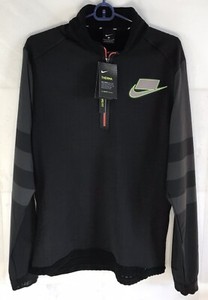nike wild run top