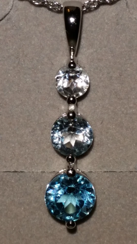 *ELEGANTE* Colar de Topázio ZALES Jewelers Prata Esterlina Azul, Azul Bebê e Branco - Imagem 2 de 4