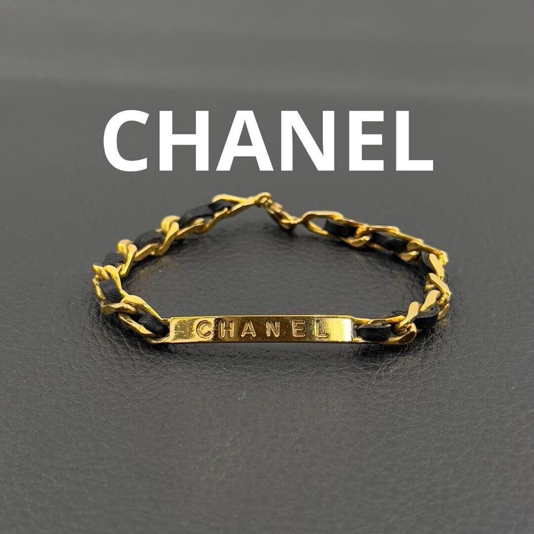 CHANEL 96P logo Plate Bracelet Metal Leather Good Condition CHANEL 96P logo Plate Bracelet Metal Leather Good Condition