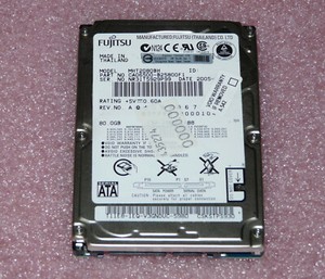 80GB Fujitsu MHT2080BH 5400rpm Hard Drive Disk Festplatte SATA HDD 6,3cm (2,5")