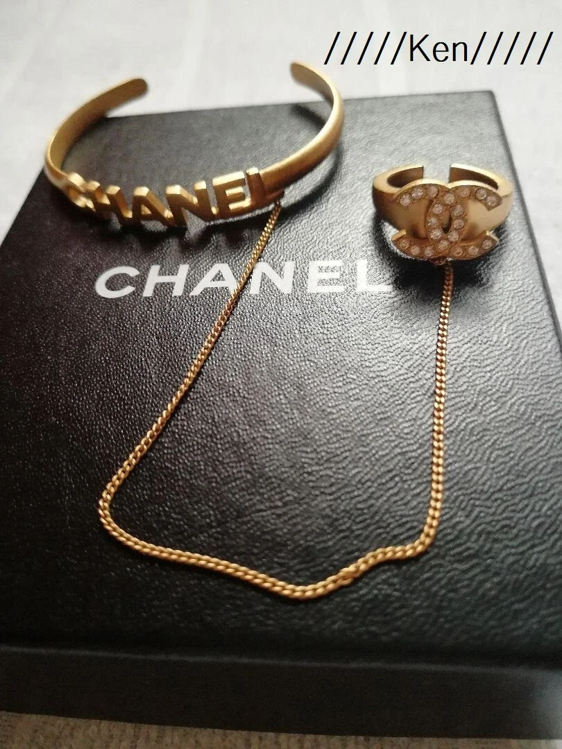 CHANEL Bracciale Anello Bracciale AUTENTICO Coco CC Catena Marca Vintage Raro Oro Resina