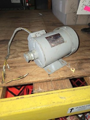 Mitsubishi Type SF-JR Super Line 3 PHASE Induction Motor 0.2 KW 4-Pole 200V $199