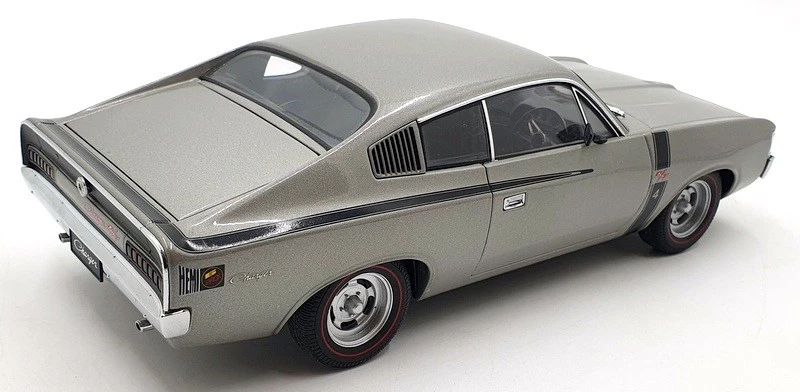 Autoart 1/18 Scale Diecast 71506 - Chrysler Charger E49 - Silver - Image 2 of 4