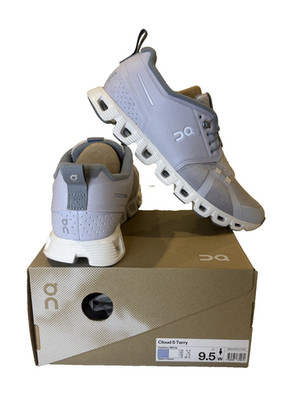 NEW ON CLOUD 5 TERRY Heather/White. Women's 9.5.
