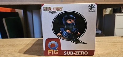 Mortal Kombat Klassic SUB-ZERO Q-Fig Figur