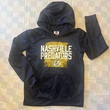 Youth NHL Nashville Predators Hoodie Size M