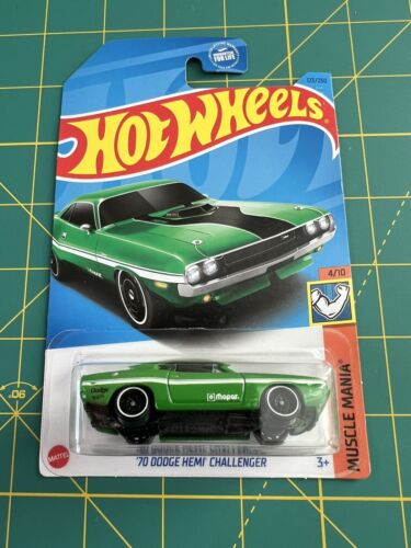 LOT OF 2 - 2023 HOT WHEELS ‘70 DODGE HEMI CHALLENGER PURPLE WALGREENS EXCLUSIVE - Picture 3 of 3
