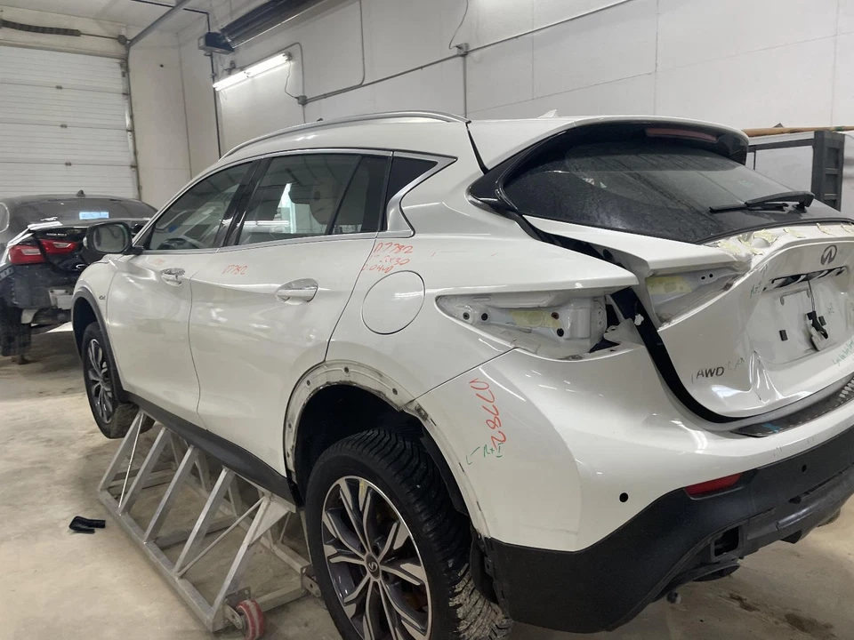 Medidor de velocímetro usado se adapta a: Infiniti QX30 2017 clúster MPH sin navegación sin sur Foto 3 de 4