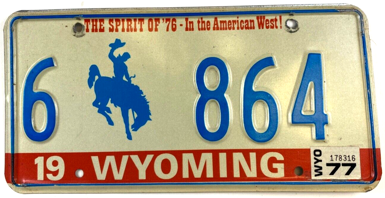 Wyoming 1977 License Plate Vintage Auto Carbon Co Cave Collector Wall