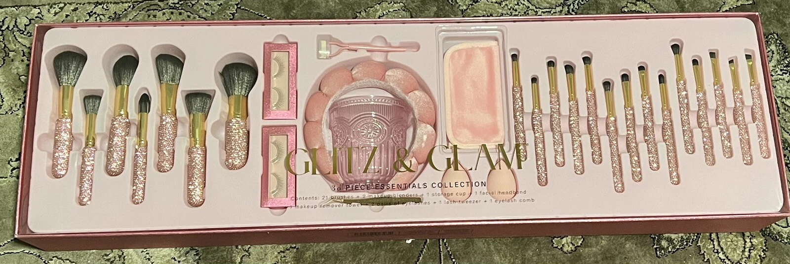 Top Viral Makeup Kits to Elevate Your Beauty Game in 2025