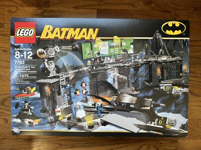 LEGO Batman: The Batcave: the Penguin and Mr. Freeze