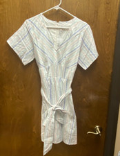 Women "Gap" V-neck,pastel colors tie in front short sleeve dress. Size 4. Prev.