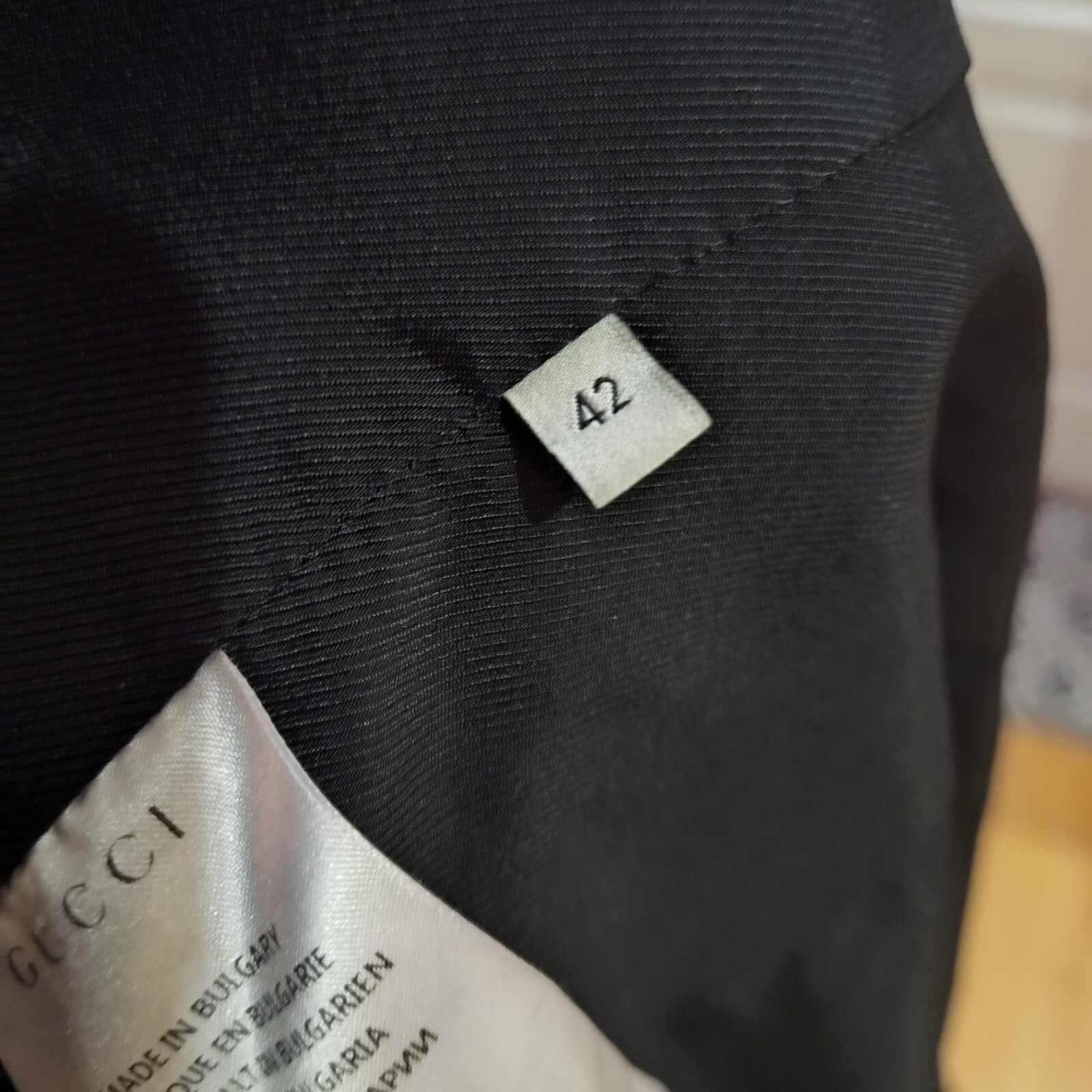 Gucci Women's Black Two Button Wool Blazer Sz 42 thumbnail 7