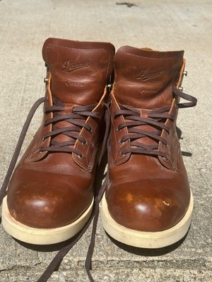 Danner Douglas (US 11) roasted pecan