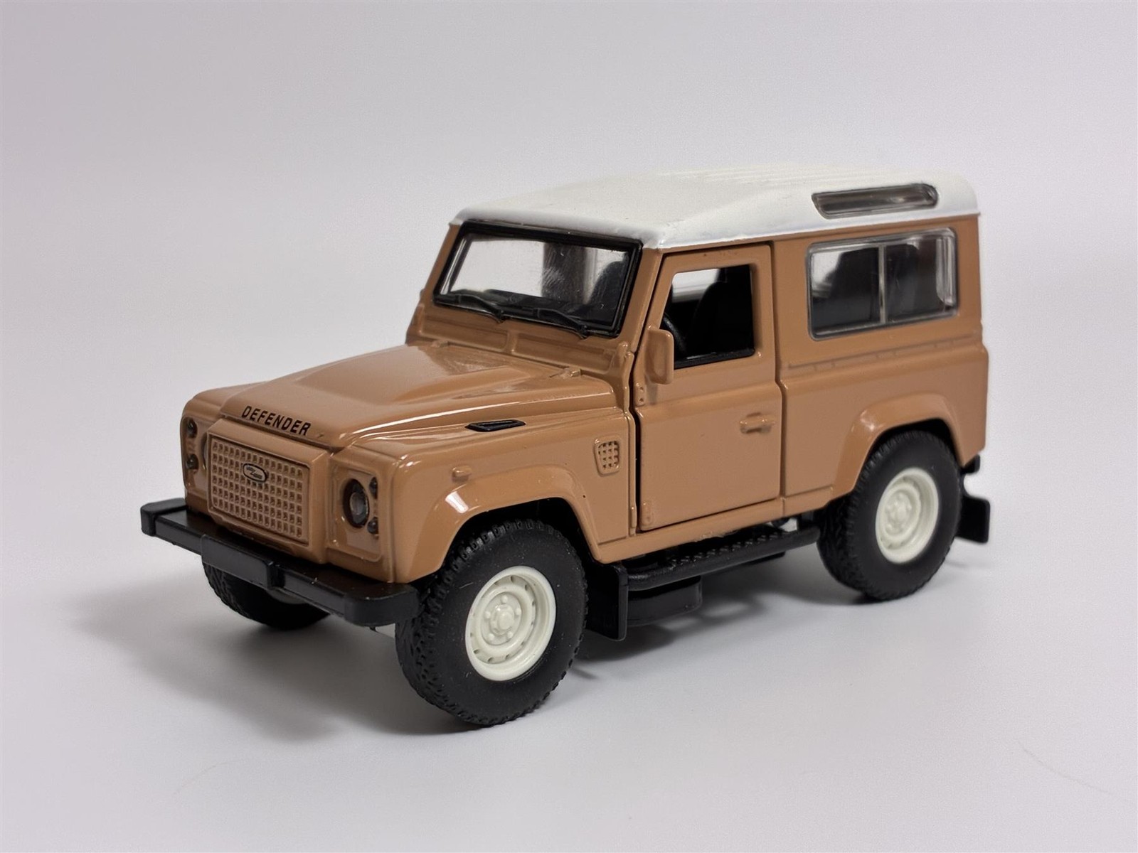 Land Rover Defender Tan 1:43 Scale CMJ Diecast DC143DET