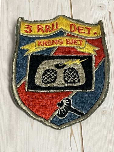 3rd Radio Research Unit Detachment patch Khong Biet ASA RRU Vietnam 3”