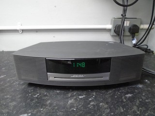 Bose AWRCC5 Wave Radio CD System Grey Quality FAULTY SPARES/PARTS POWERS ON ASIS