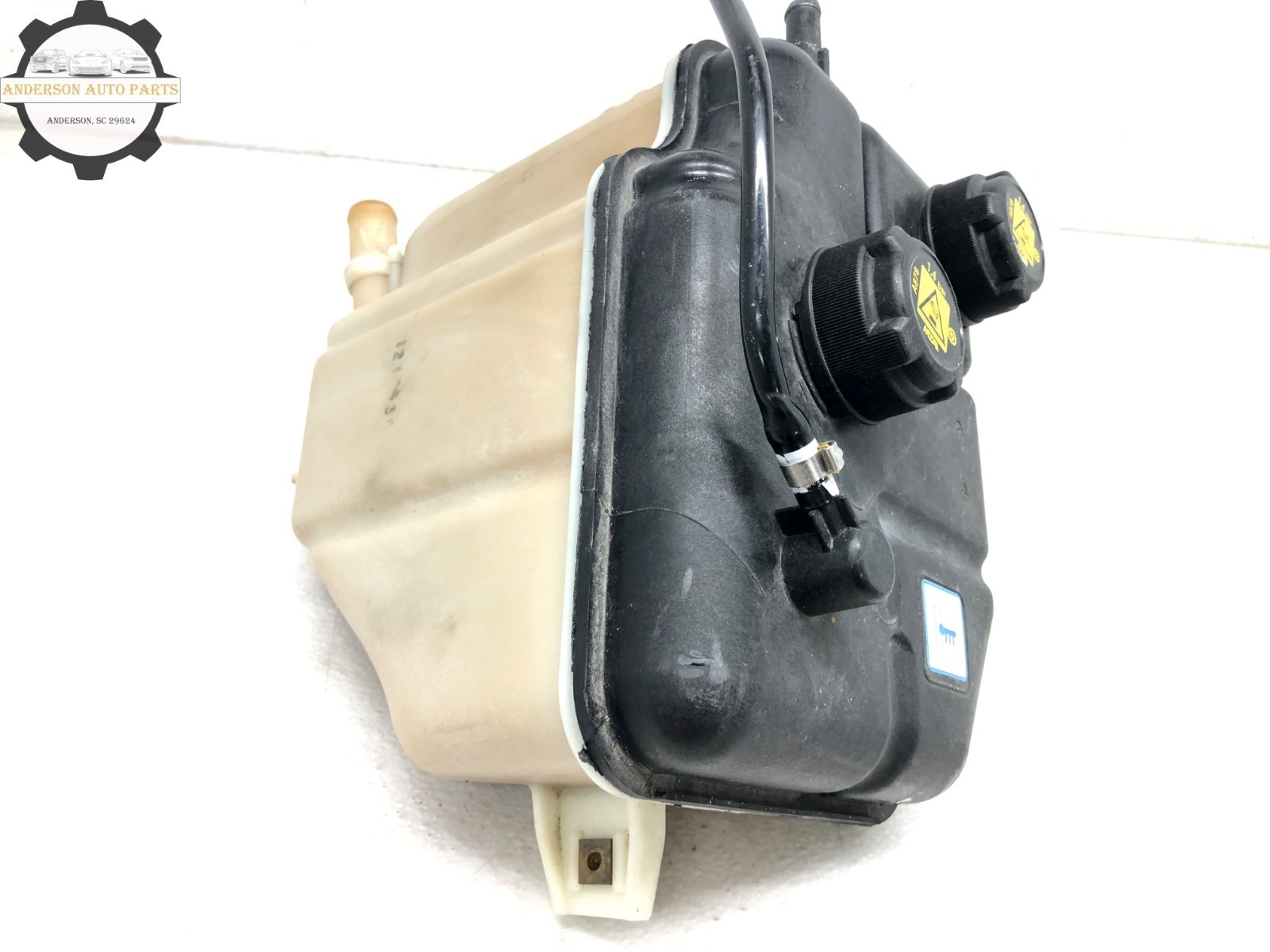 2017-2024 MASERATI GHIBLI 3.0L ENGINE COOLANT RESERVOIR EXPANSION TANK OEM