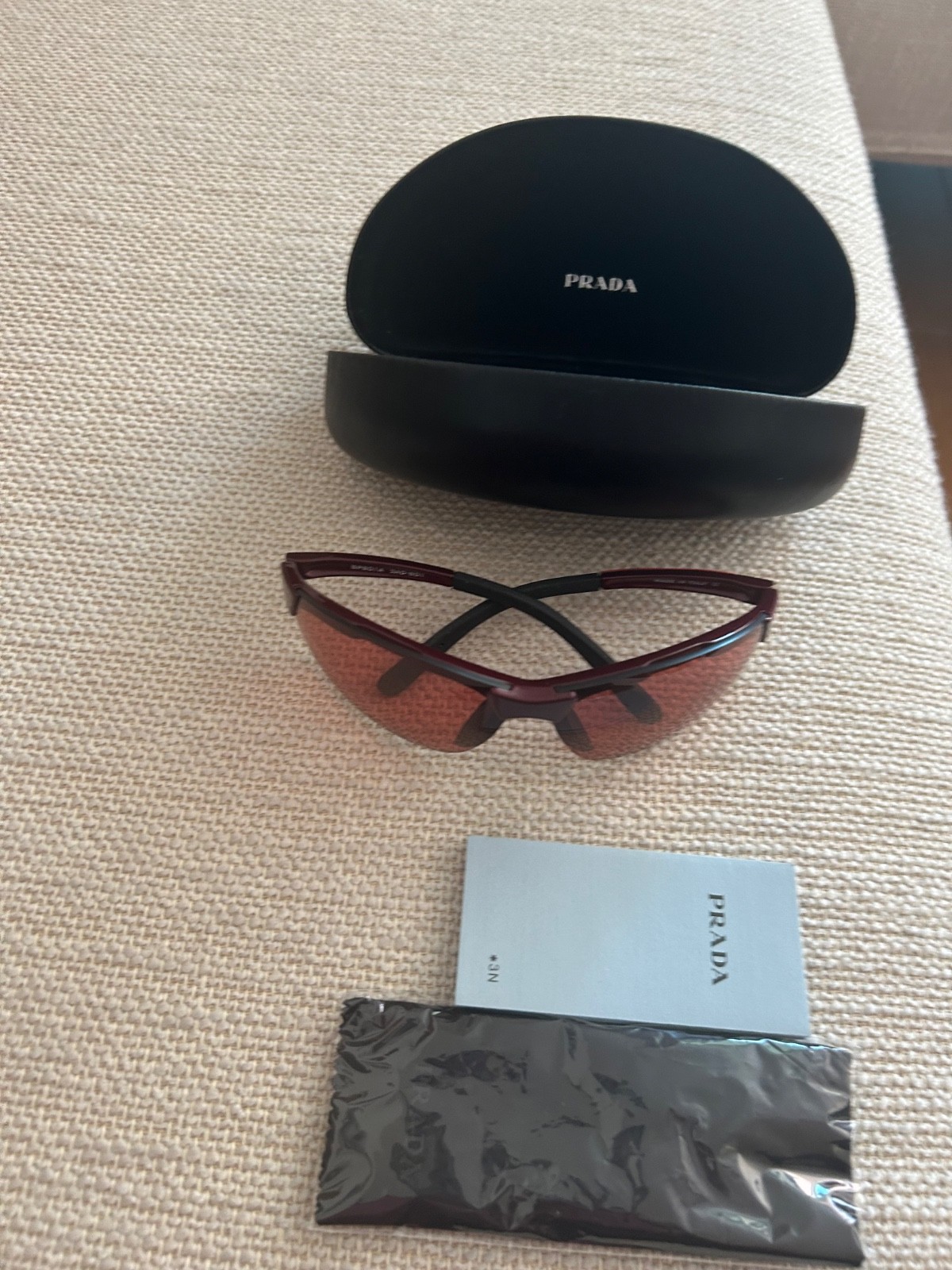 sunglasses prada unisex