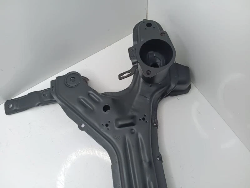 Поперечный член спереди 2000 01 02 Volkswagen кабриолет - Изображение 3 из 4