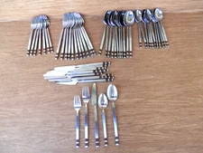 Stanley Roberts S12 Crosspoint Serv for 12 (- 4 Salad Forks ) Mint Cond Free S/H