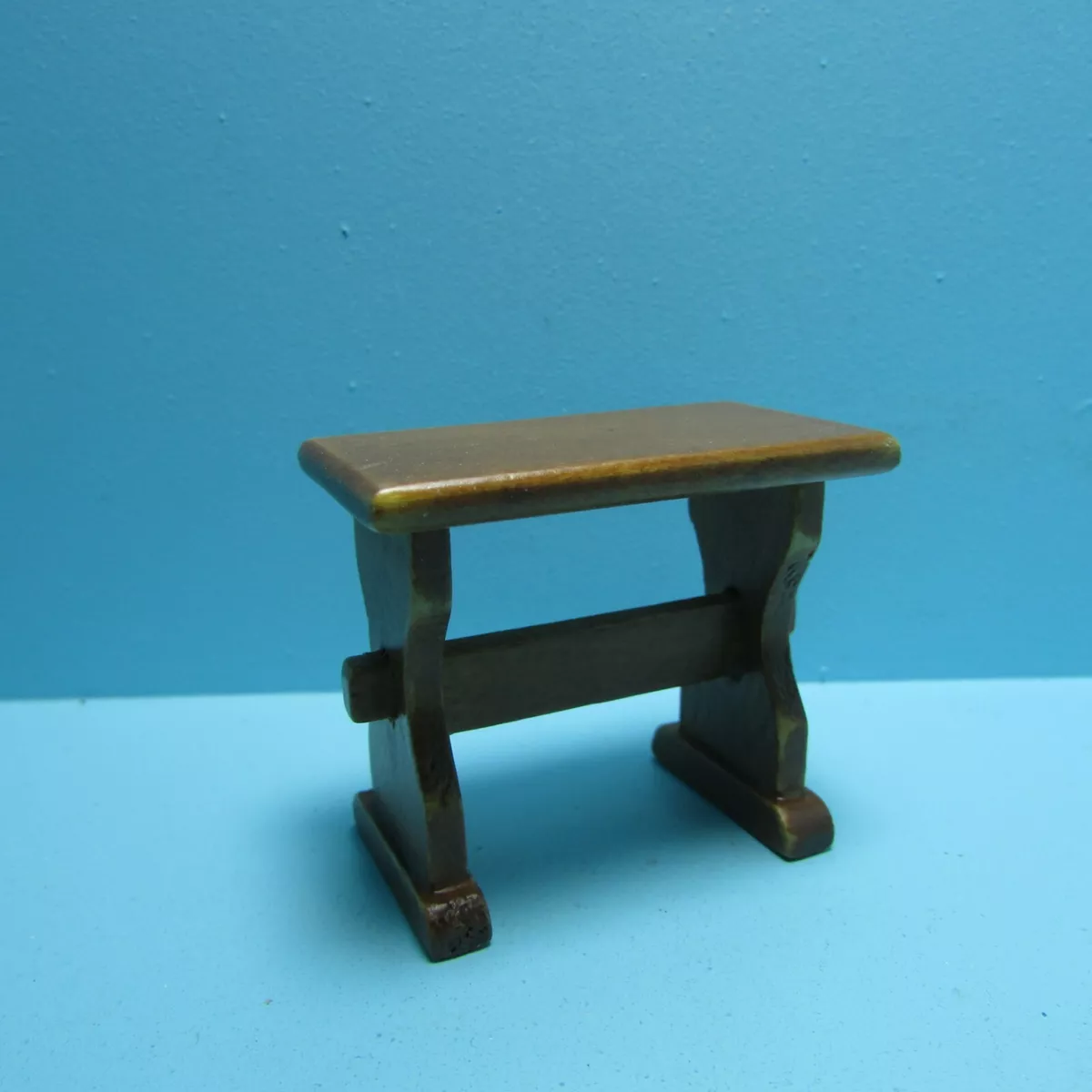 Dollhouse Miniature Wood Small Walnut Nestle Bench T6838 eBay