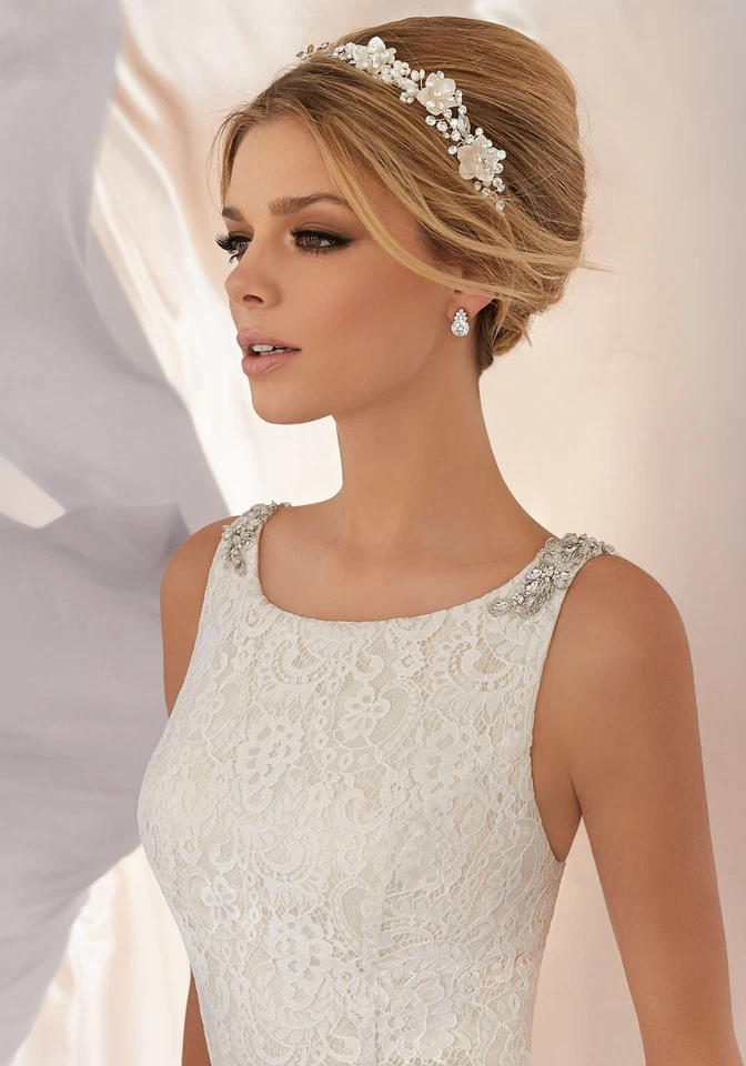 Vestido de novia estilo Mori Lee 6866 talla 8 funda calce, encaje, lentejuelas, espalda en V Foto 3 de 4