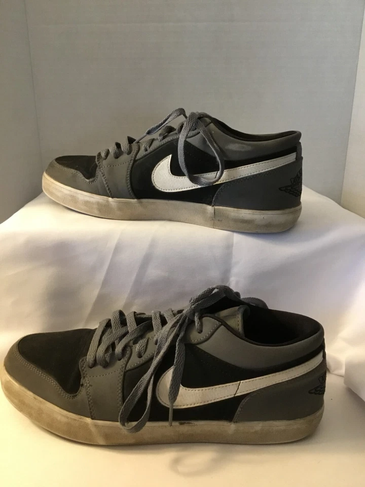 Nike Air Jordan V.2 Low Hombres Talla 10 552312-005 Cool Gris Zapatos Foto 3 de 4