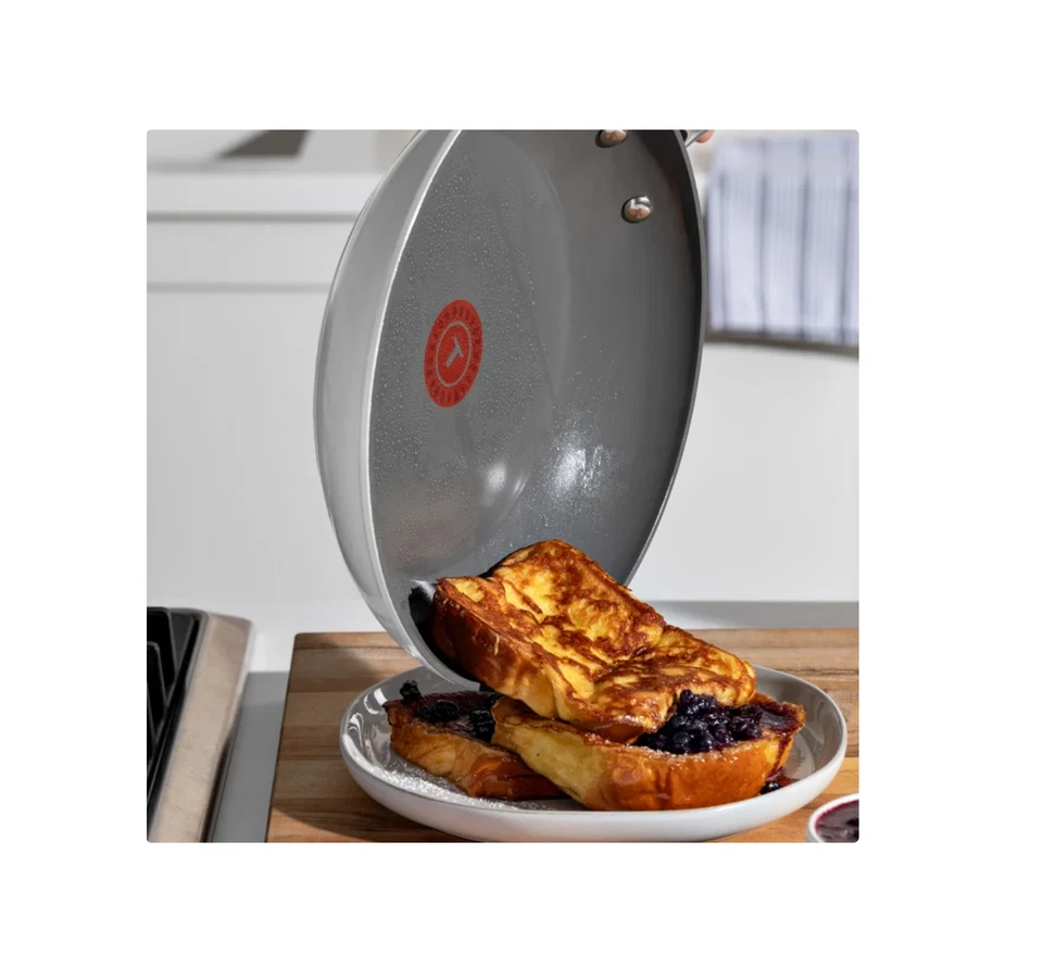 Juego de sartenes antiadherentes de cerámica T-fal, 3 piezas Foto 3 de 4