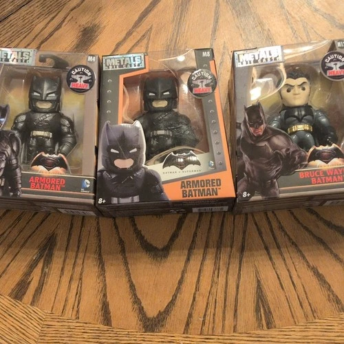 Jada Toys Metals Die-Cast Batman v Superman Armored Batman & Bruce Wayne Figures