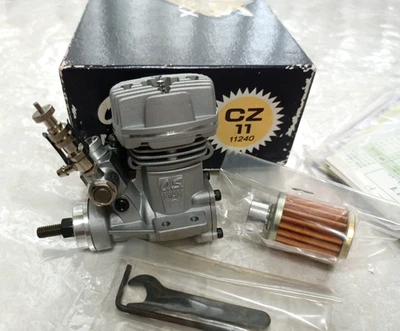 O.S. Moteur MAX CZ-11 11240 neuf en boite moteur vintage 2/2 - Photo 1/4