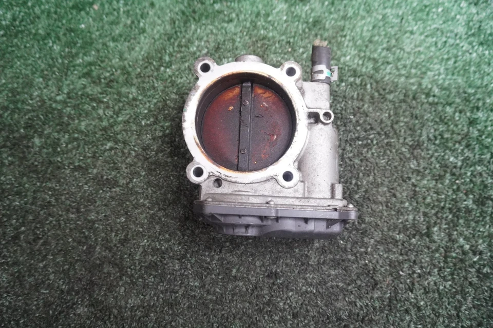 Toyota Tundra 2010 2011 motor de 4,6 L carrocería del acelerador fabricante de equipos originales 183 k millas 220300S021 Foto 2 de 4