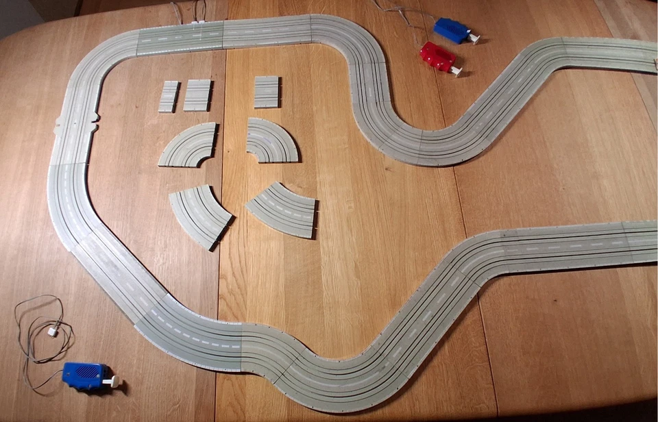 Faller ams / AFX - Autorennbahn ohne Trafo - Bild 4 von 4