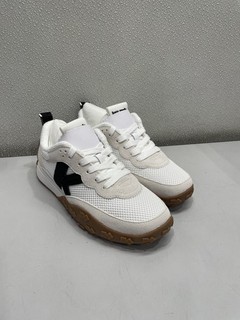 Kate Spade K AS In Kate Runner Sneaker Women's US 8B True White