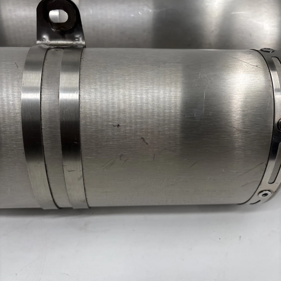 Par de escape estándar Aprilia RSV 1000r ZD41016 buen estado Foto 4 de 4