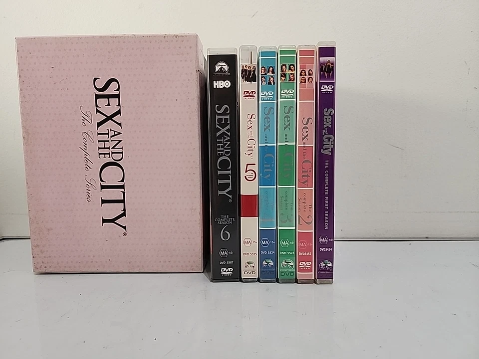 Sex And The City - The Complete Series - Box Set - Seasons 1-6 Region 4 PAL MA15 - Image 4 of 4