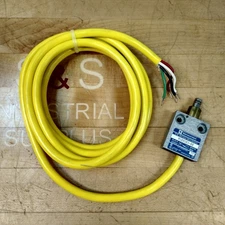 Telemecanique MS09S03-00 Limit Switch 5AMP, 125/250VAC - NEW