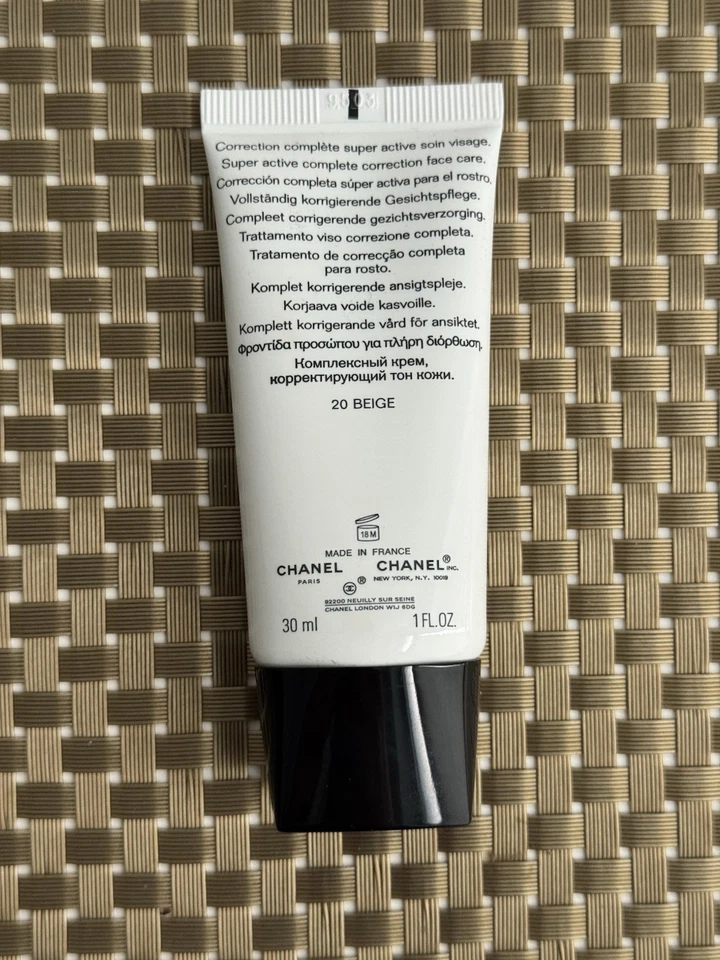 Chanel CC Cream Spf50 20 Beige Neu - Bild 2 von 3