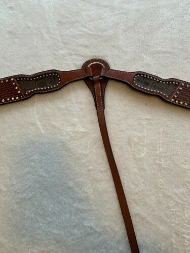 Collier De Poitrine Jeremiah Watt Pour Cheval - Anneau Central, Cuir Lisse