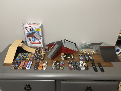 Huge Tech Deck Lot. 35 Boards  4 2009 Spin Master Ramps Wheels Tool Blind