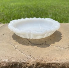 Vintage Milk Glass Ashtray / Trinket Dish / Scalloped edge thumbprint